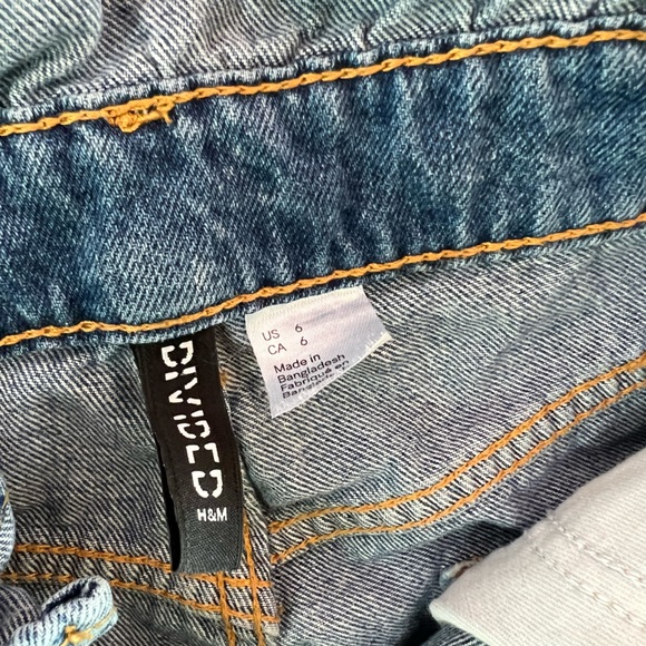 H&M Paperbag Button Fly High Waisted Denim Shorts / Size 6 - Picture 2 of 5